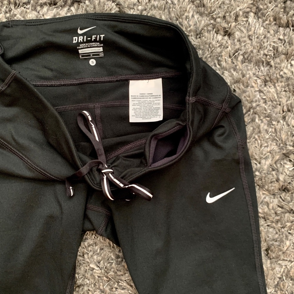 NWOT Nike Dri-Fit Epic Run Crop Pants S - Picture 5 of 7